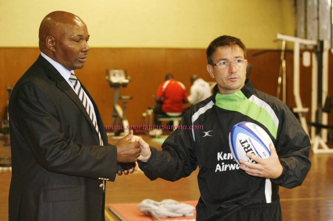 KRU Chairman Mwangi Muthee and Kenya 7s Coach Mike Friday.(Photo:SNA File)