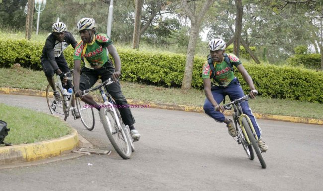 John Muya leading his teammates at a past training session just before the commonwealth games.