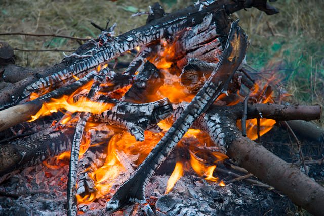 A perfectly clean fire produces almost no smoke